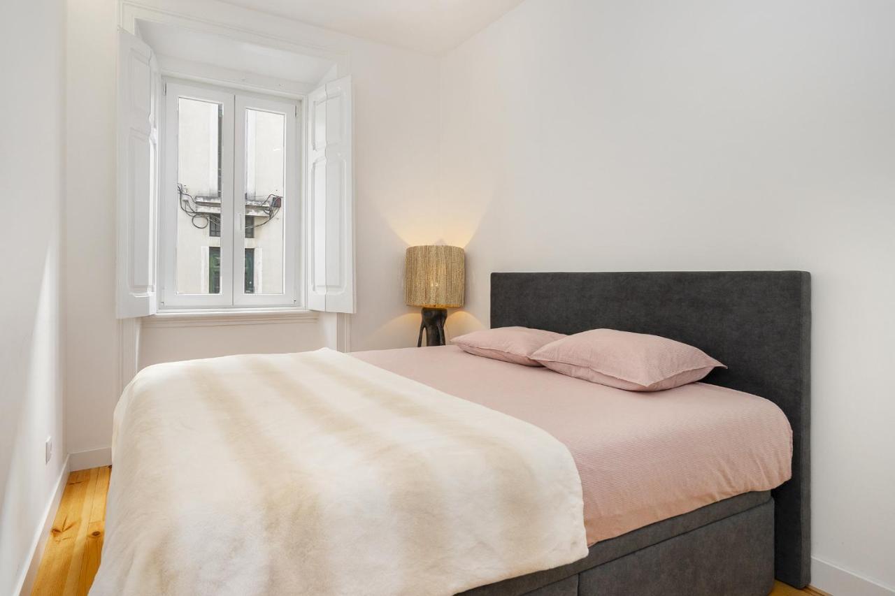 Whome Chic 1-Bed W/ Patio Perfect To Explore Lisbona Esterno foto