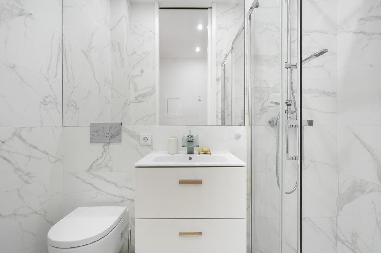 Whome Chic 1-Bed W/ Patio Perfect To Explore Lisbona Esterno foto